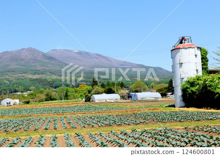 Mount Asama in May　Shinshu Mountains　Shinshu Nature 124600801