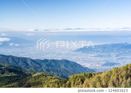 Daibosatsu-rei in autumn, Koshu City, Yamanashi Prefecture 124601623