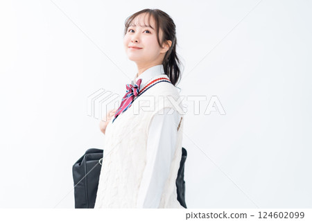 白色背景下一位充滿希望的高中女生的畫像 白色背景下一位充滿希望的高中女生的畫像 124602099