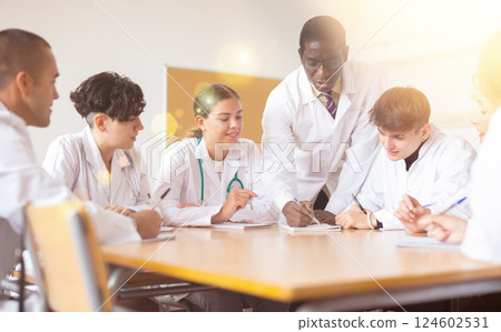 Refresher courses for doctors at institute of medicine 124602531