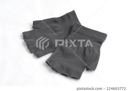 Open finger gloves, fingertip gloves, fingerless gloves 124603772