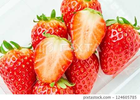 Crimson strawberries Crimson strawberries 124605785