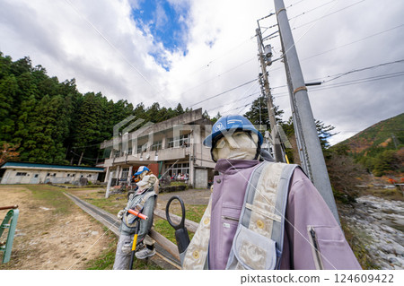 [Nagoro District] Scarecrow Village, Former Nagoro Elementary School 124609422