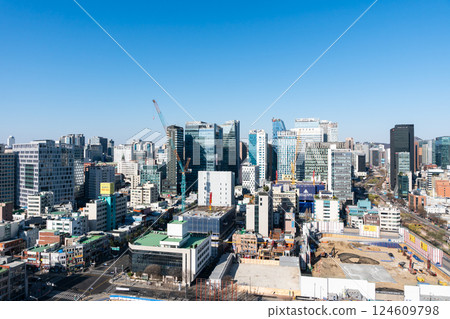Morning view of Seoul, Korea from the rooftop of Hotel The Botanic Sewoon Myeongdong Morning view of Seoul, Korea from the rooftop of Hotel The Botanic Sewoon Myeongdong 124609798
