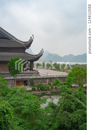 越南河南省的 Chùa Tam Chúc (tỉnh Hà Nam) 寺廟 124612088