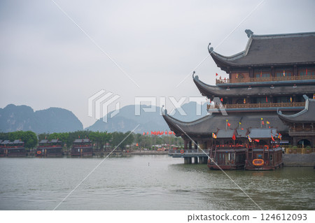 越南河南省的 Chùa Tam Chúc (tỉnh Hà Nam) 寺廟 124612093