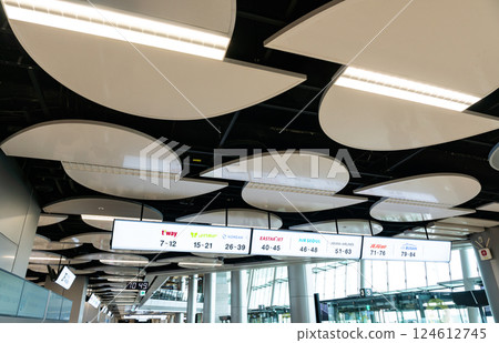 韓國首爾金浦國際機場國內航廈有趣的天花板 124612745