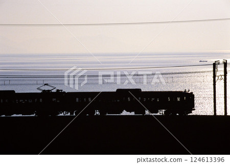 2007: 113 series local train running on the Kosei Line 2007: 113 series local train running on the Kosei Line 124613396