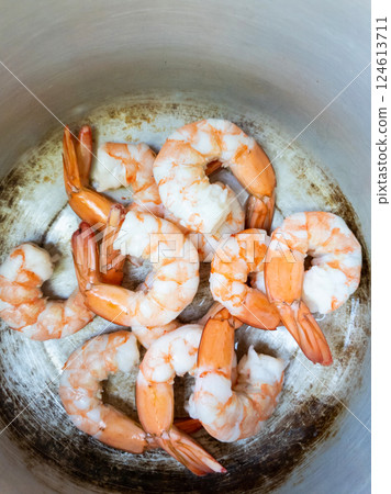 Boiled shrimp in a pot cooking preparation top view mobile photo Boiled shrimp in a pot cooking preparation top view mobile photo 124613711