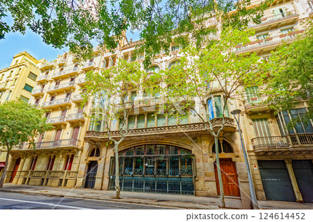 Barcelona. Casa Thomas designed by the modernist architect Lluis Domenech. 124614452