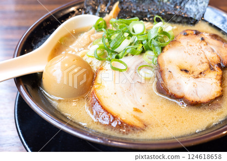 湯汁濃鬱、美味拉麵 湯汁濃鬱、美味拉麵 124618658