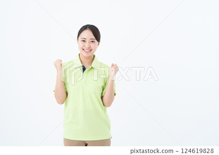 年輕的護理工作者女人 124619828