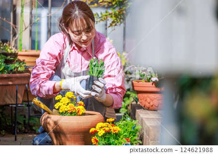 女人種花園藝 124621988