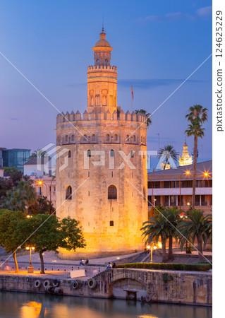 Torre del Oro at Dusk, Seville, Spain Torre del Oro at Dusk, Seville, Spain 124625229