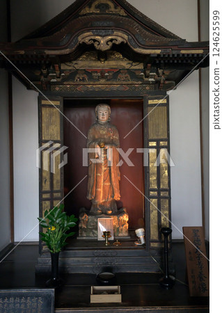 奈良飛鳥寺聖德太子的冥想雕像 124625599