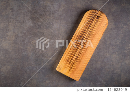 Wooden cutting board 124628949