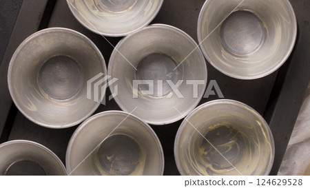 Egg tarts home production ingredients 124629528