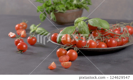 Small red cherry tomatoes 124629547