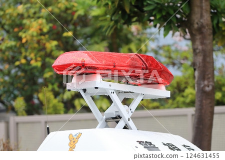 Patrol car (lifting patrol lamp) 124631455
