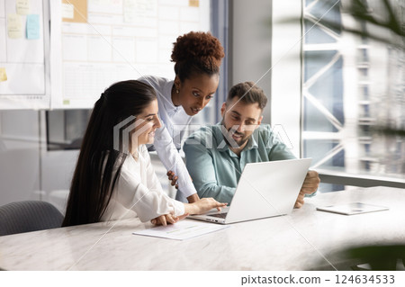 Young African business leader woman giving consultation to Latin colleagues 124634533
