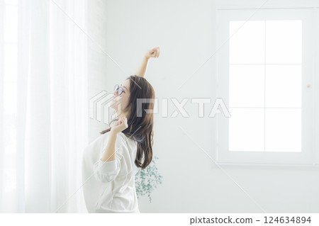 A woman growing 124634894