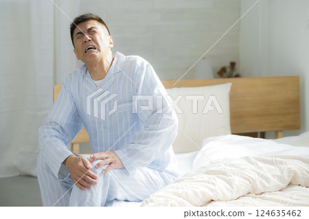 老人臥床不適 老人臥床不適 124635462