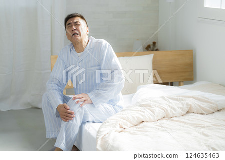 老人臥床不適 老人臥床不適 124635463