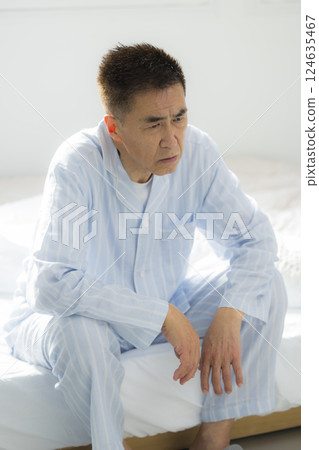 老人臥床不適 老人臥床不適 124635467