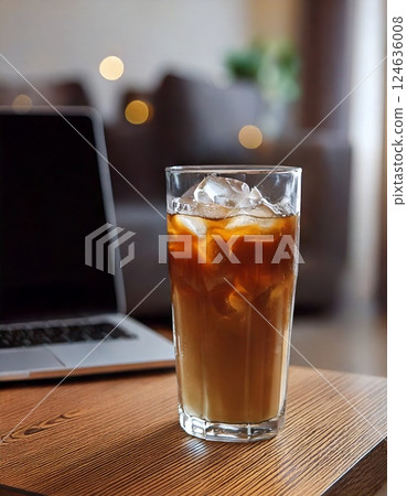 電腦和冰咖啡 電腦和冰咖啡 124636008