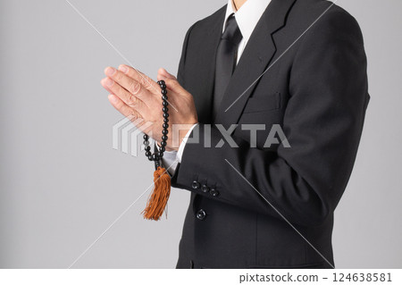 喪服、祈禱、葬禮、圖像 124638581