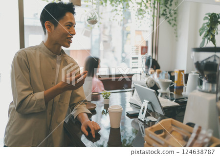 cafeteria, cafe, caffe 124638787