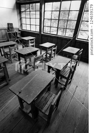 A port town that developed as a port of call for Kitamae ships... Elementary school/classroom A port town that developed as a port of call for Kitamae ships... Elementary school/classroom 124639179