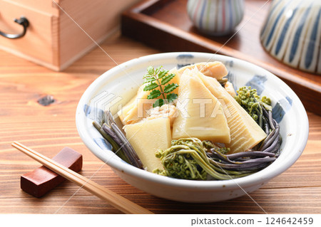 春天的味道：煮竹筍和蕨菜 124642459