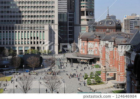 東京站丸之內站大樓和車站廣場 124646984
