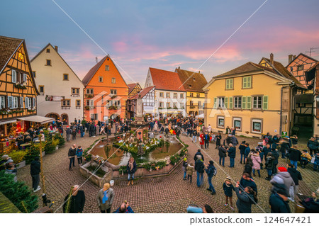 Eguisheim old town city skyline, cityscape of France. in winter 124647421