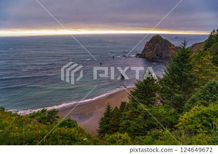 Rocky Beach at Sunset Near Gold Beach, Oregon Rocky Beach at Sunset Near Gold Beach, Oregon 124649672