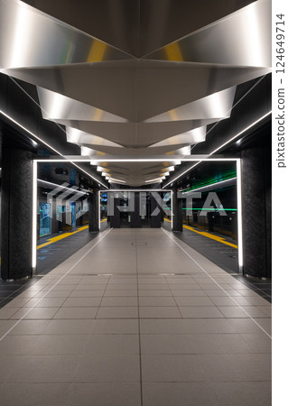 Osaka Metro Yumeshima Station platform 124649714