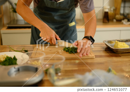 How to making compound butter. How to making compound butter. 124651077