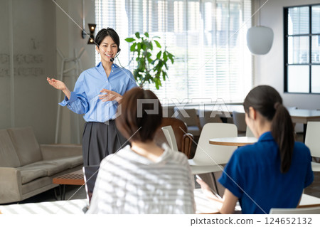 Women's Information Session 124652132