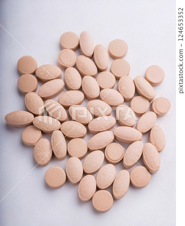 Many drugs on the white background 124653352