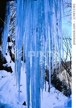 多羅什瀑布的冰柱 多羅什瀑布的冰柱 124653362