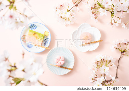 春天的日式甜點 124654409