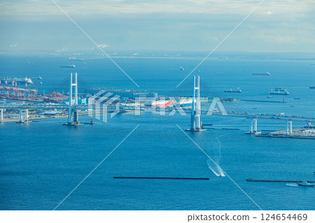 [Kanagawa Prefecture] Yokohama Bay Bridge as seen from Yokohama Landmark Tower 124654469
