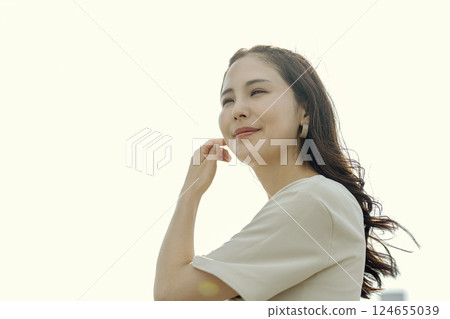 一個女人很遠的地方 124655039