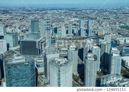 [Kanagawa Prefecture] Looking towards Yokohama Station from Yokohama Landmark Tower 124655151
