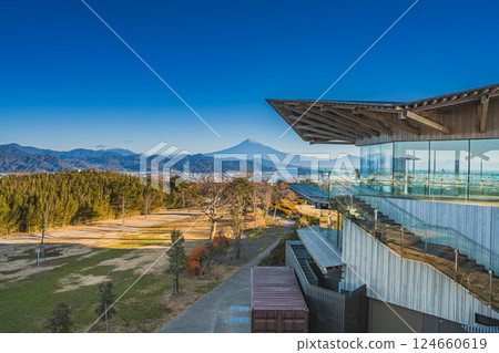 Scenery of Nihon-daira on a clear winter morning in Shizuoka City (Shizuoka Prefecture) Scenery of Nihon-daira on a clear winter morning in Shizuoka City (Shizuoka Prefecture) 124660619