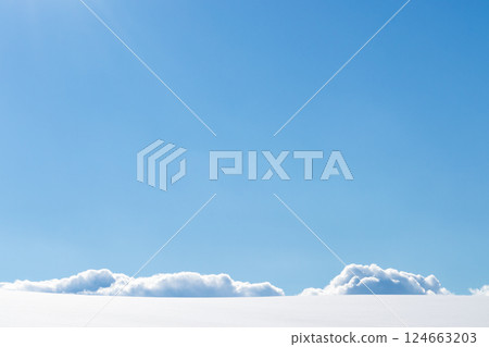 Biei Town, Hokkaido, snowy landscape of Biei Hill 124663203