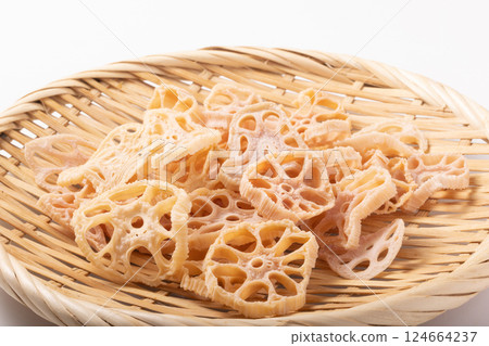 [Ibaraki Prefecture] Dried sliced lotus root 124664237