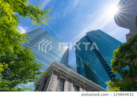 [都會風景]初夏的東京新橋附近的建築[東京] 124664632