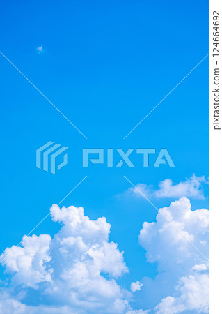 [Summer material] Summer sky image [Nagano Prefecture] 124664692